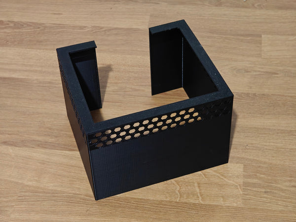 Diffuser shade for Red Sea ReefLED 90 aquarium light – custom accessory to enhance light distribution and coral growth.